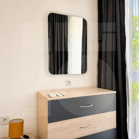 Апартаменты 1br Golden Urban Nest With Parking *