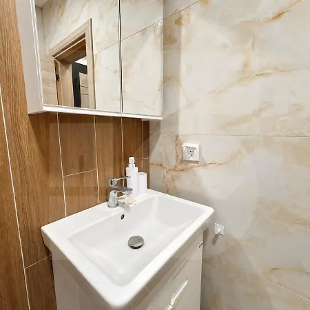 Апартаменты 1br Golden Urban Nest With Parking Варна