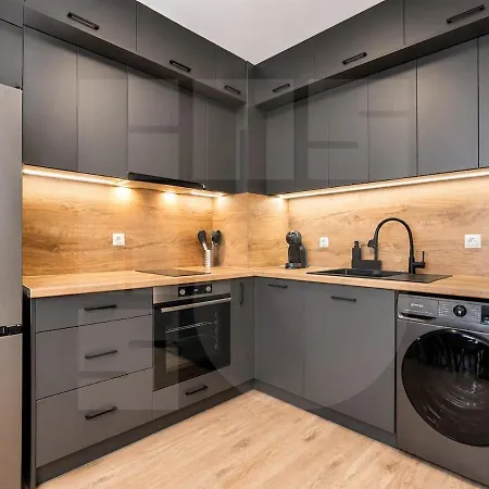 Апартаменты 1br Golden Urban Nest With Parking *