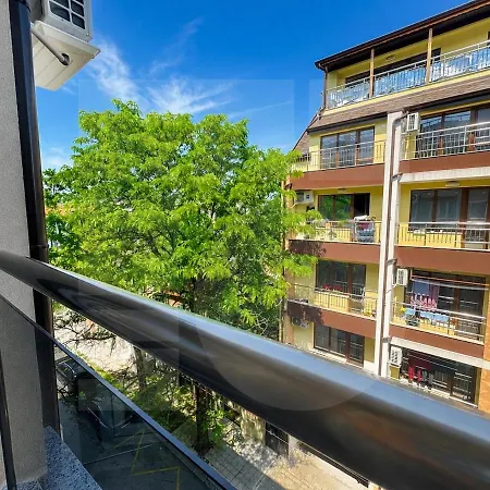 1br Golden Urban Nest With Parking Апартаменты
