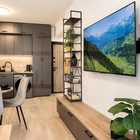 1br Golden Urban Nest With Parking Апартаменты